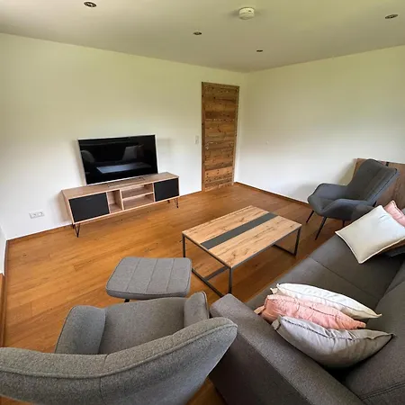 Zimmerpool Apartment Prutz